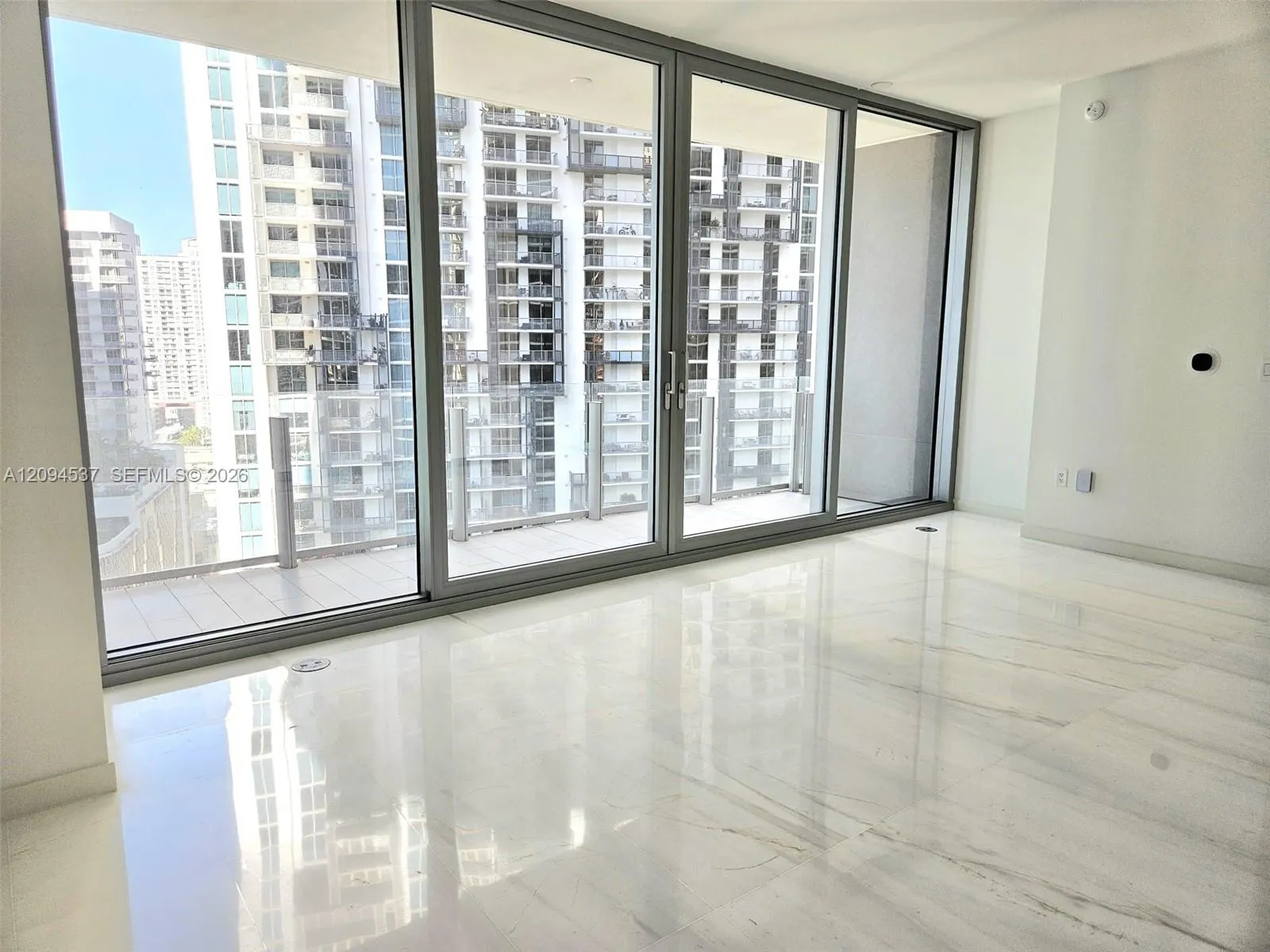 En Renta 300 Biscayne Boulevard Way 2208W, Miami, FL 33131, Miami, FL 33131