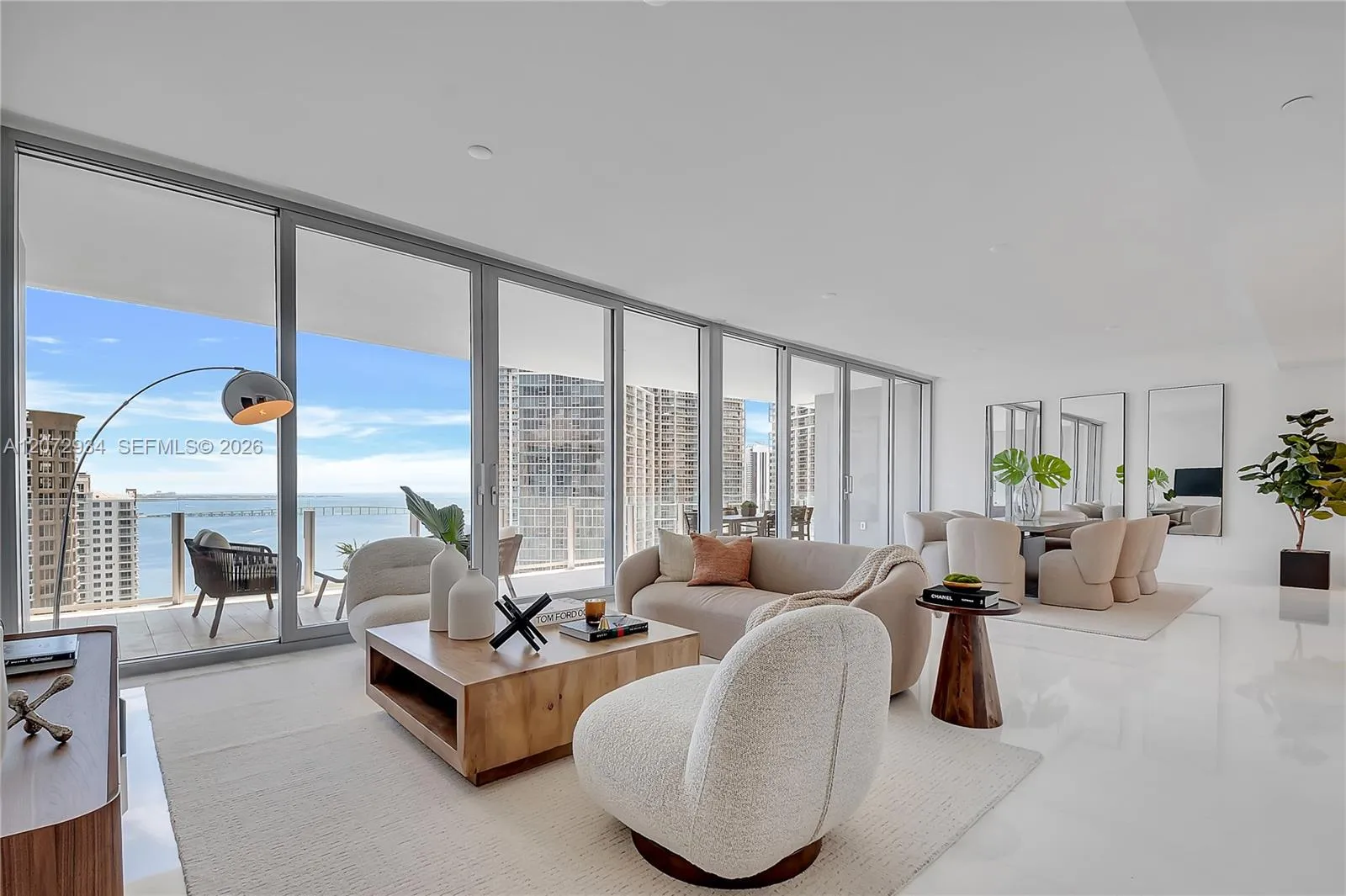 En Renta 300 Biscayne Boulevard Way 2902E, Miami, FL 33131, Miami, FL 33131