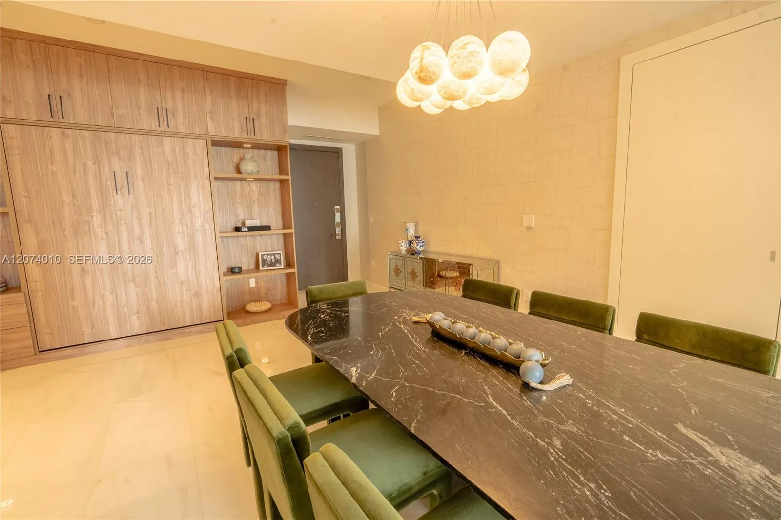 En Venta 300 Biscayne Boulevard Way 3109W, Miami, FL 33131, Miami, FL 33131