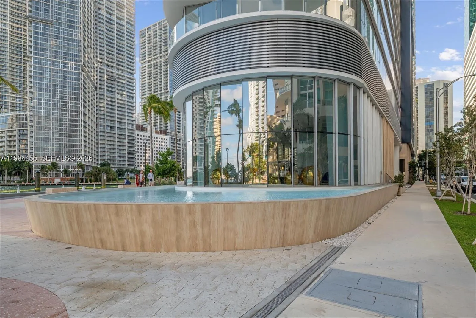 Foto de propiedad en 300 Biscayne Boulevard Way 3409W, Miami, FL 33131 Miami con MLS#