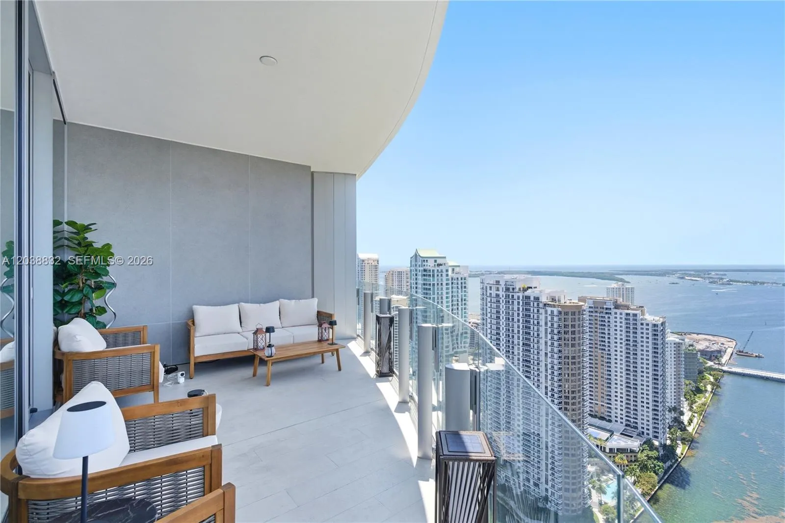 En Renta 300 Biscayne Boulevard Way 4007W, Miami, FL 33131, Miami, FL 33131