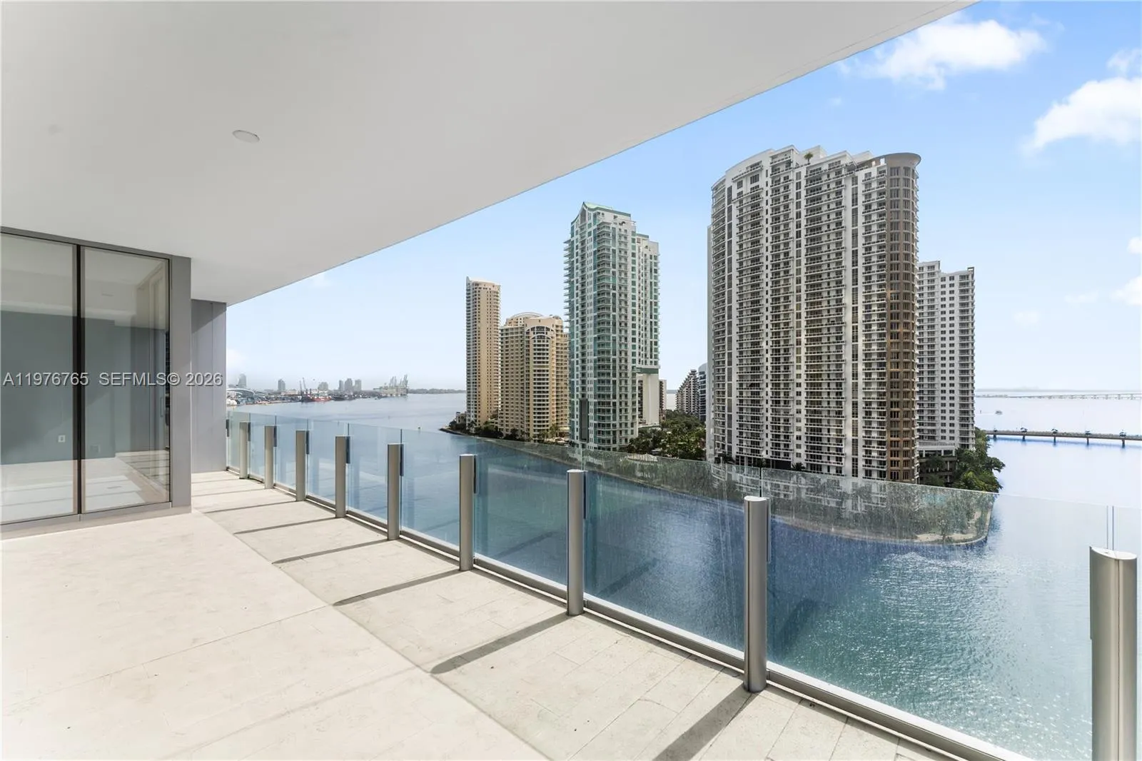 Alquilada 300 Biscyane Blvd Way 1202, Miami, FL 33131, Miami, FL 33131