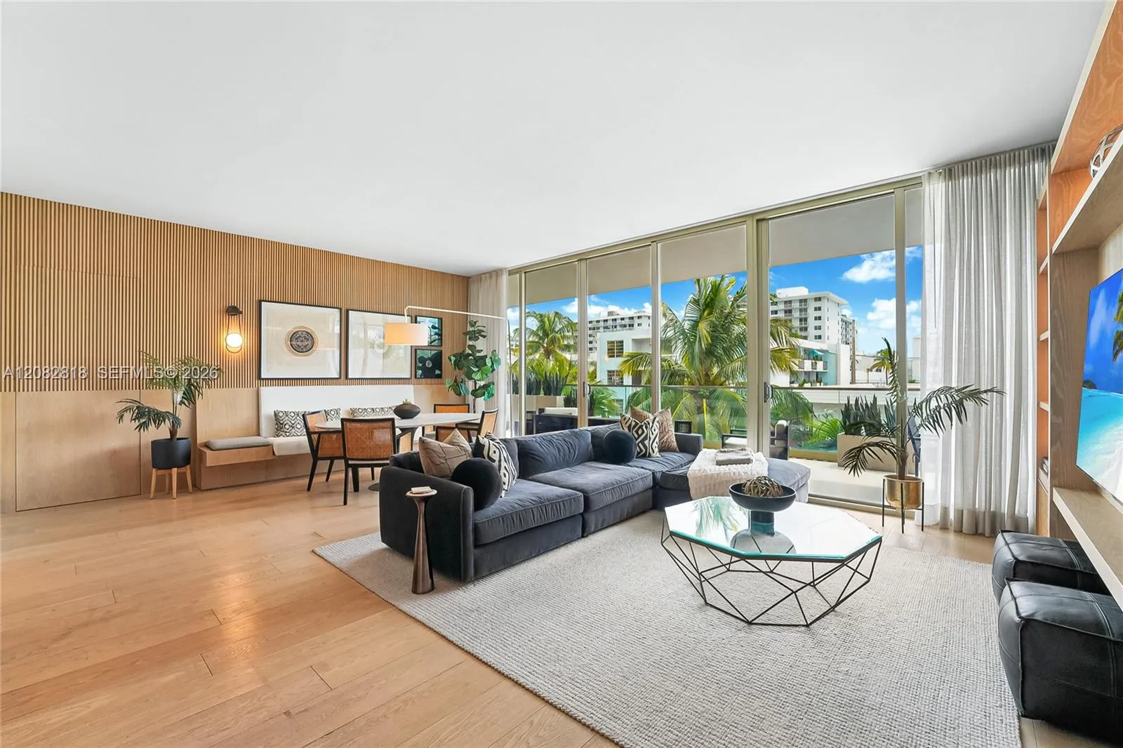 En Venta 300 Collins Avenue 3A, Miami Beach, FL 33139, Miami Beach, FL 33139