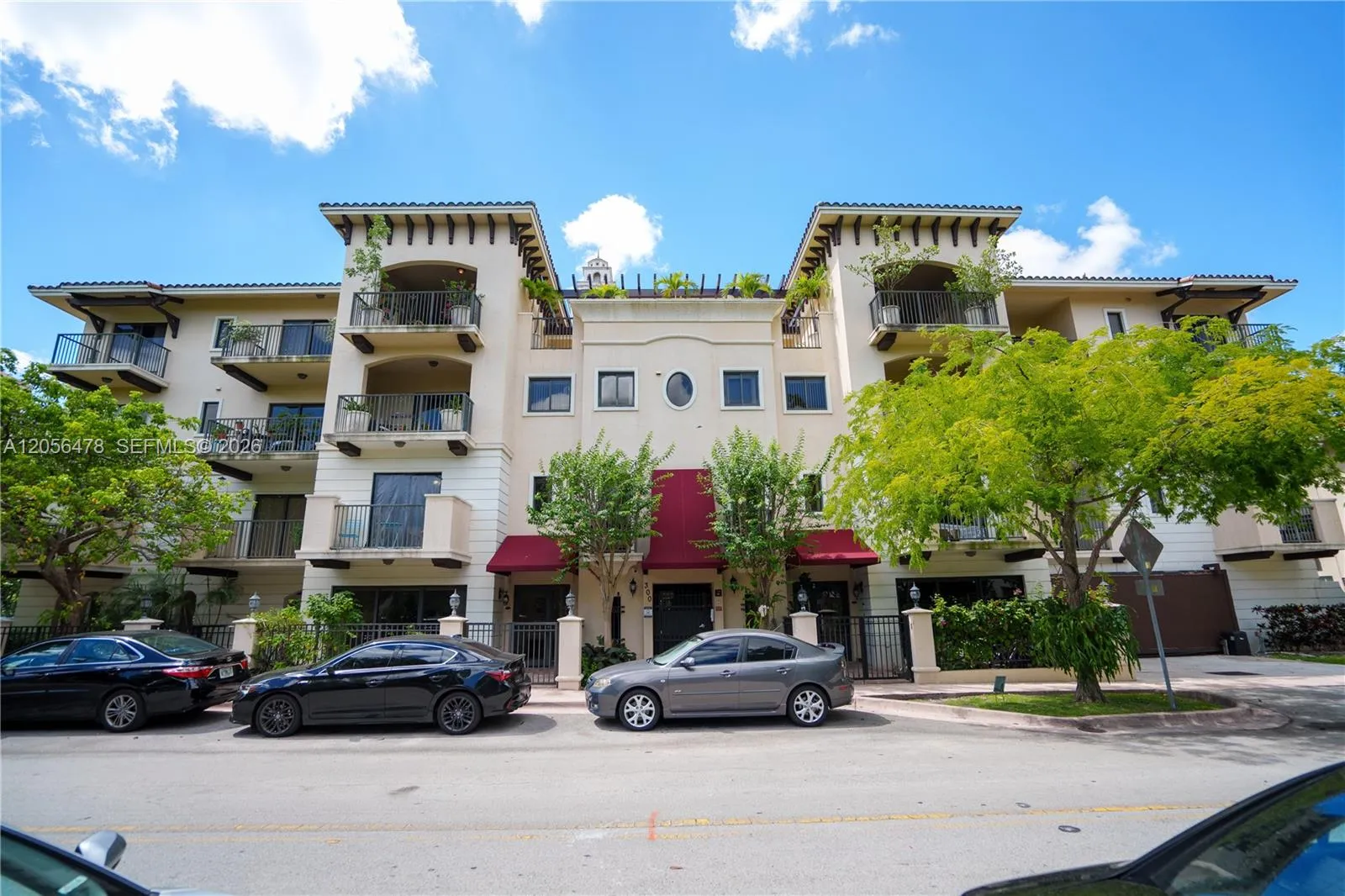 Foto de propiedad en 300 Majorca Avenue PH-404, Coral Gables, FL 33134 Coral Gables con MLS# 