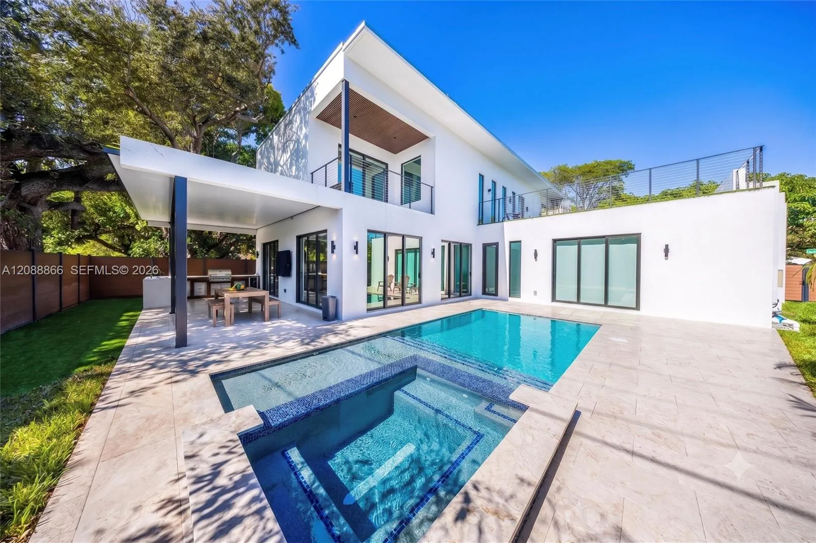 En Venta 300 NE 48th Street, Miami, FL 33137, Miami, FL 33137