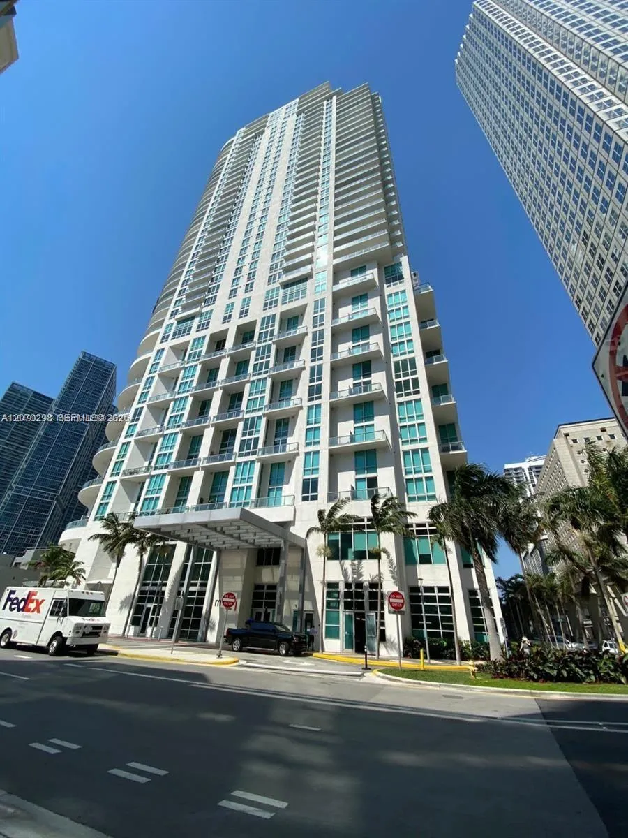 Foto de propiedad en 300 S Biscayne Boulevard 2503, Miami, FL 33131 Miami con MLS#