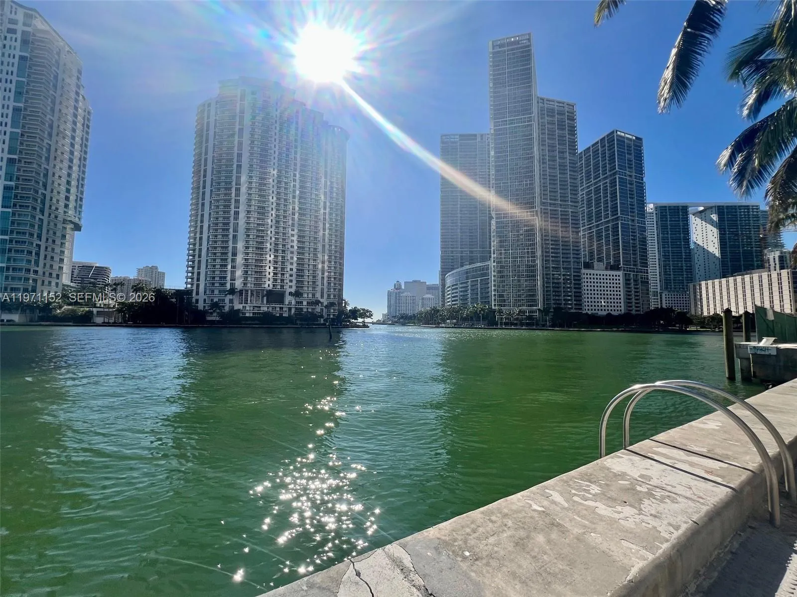 Foto de propiedad en 300 S Biscayne Boulevard PH-3907, Miami, FL 33131 Miami con MLS# 