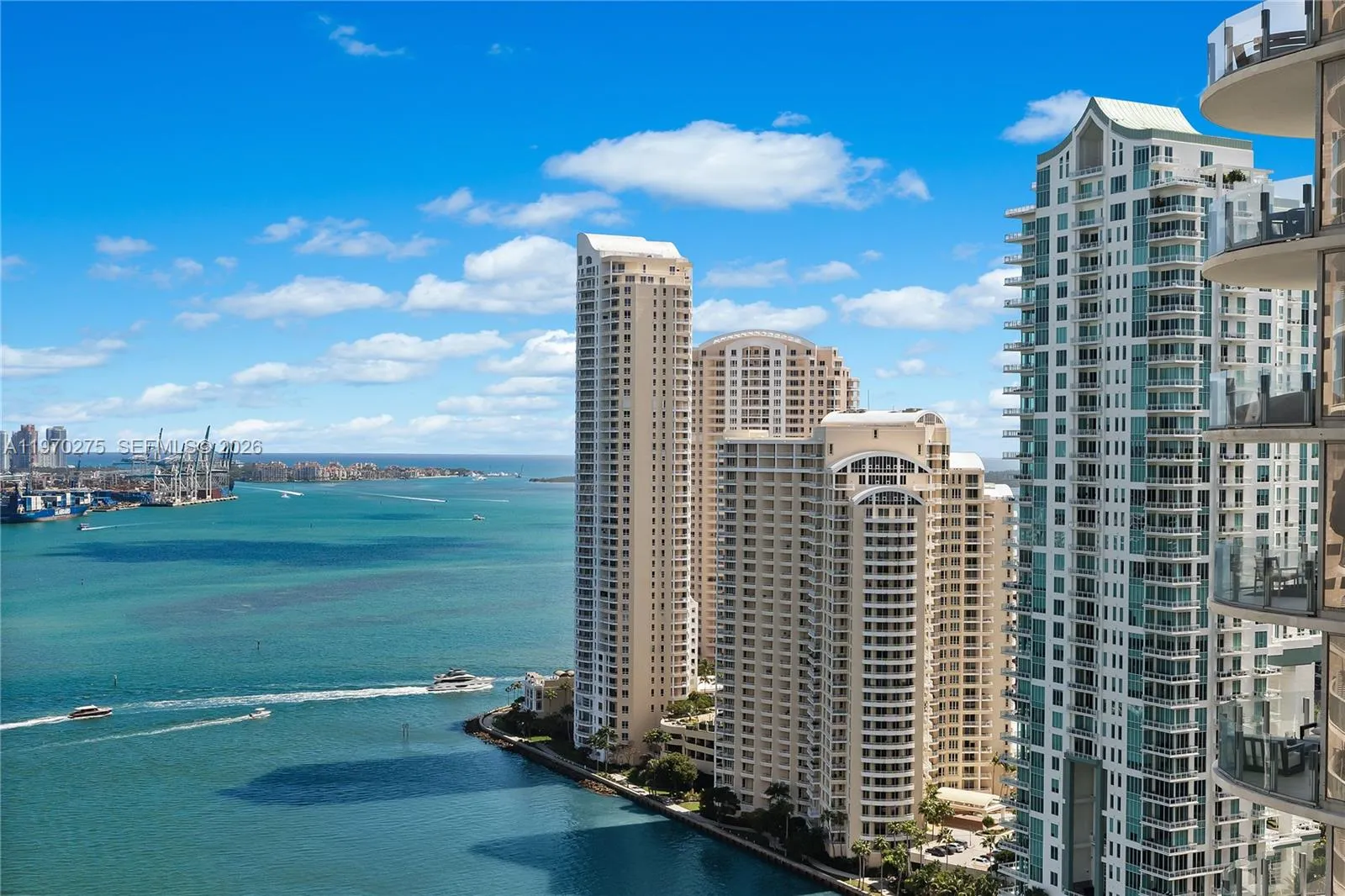 Foto de propiedad en 300 S Biscayne Boulevard T-2602, Miami, FL 33131 Miami con MLS#
