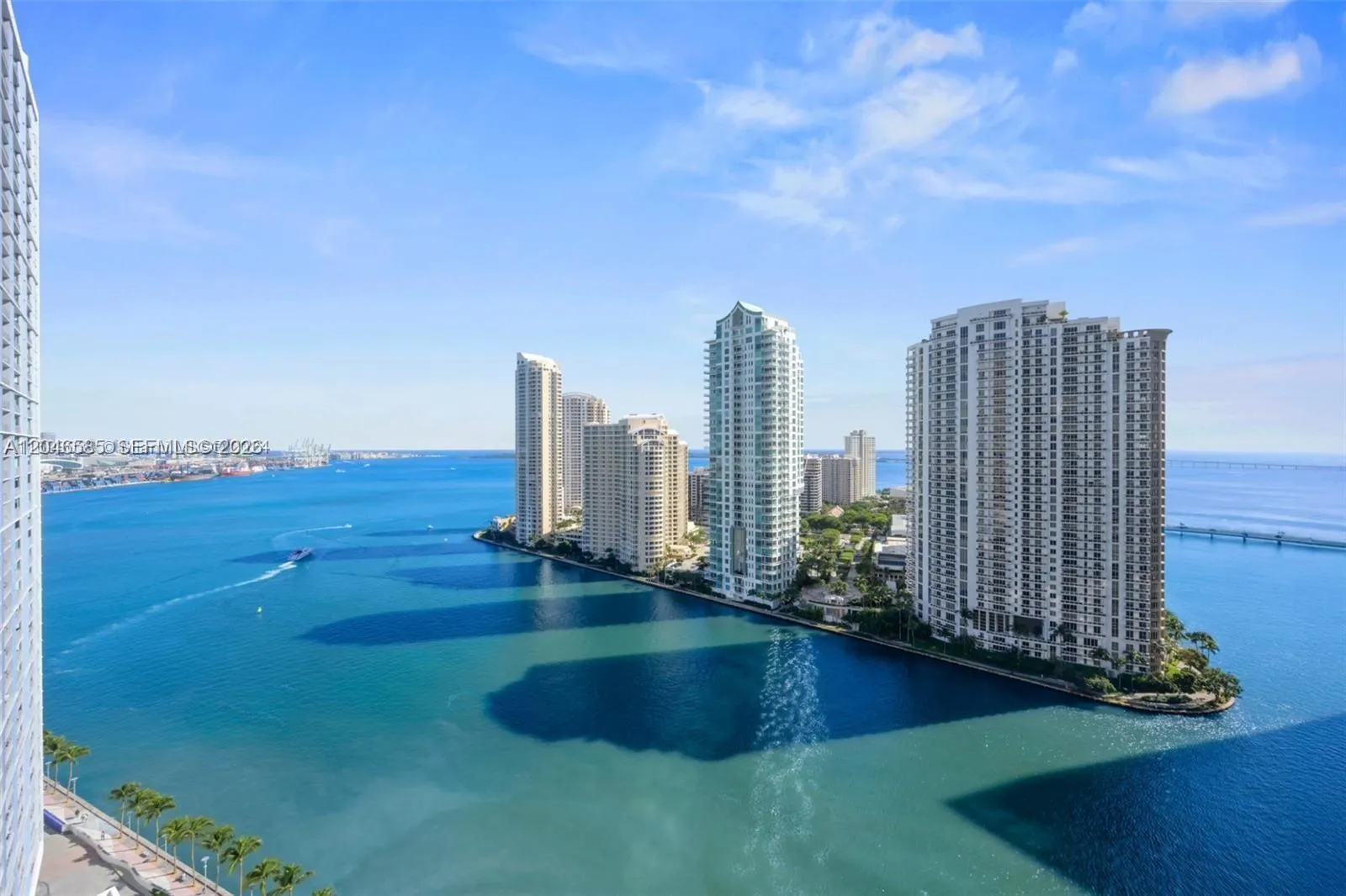 Foto de propiedad en 300 S Biscayne Boulevard T-2612, Miami, FL 33131 Miami con MLS#