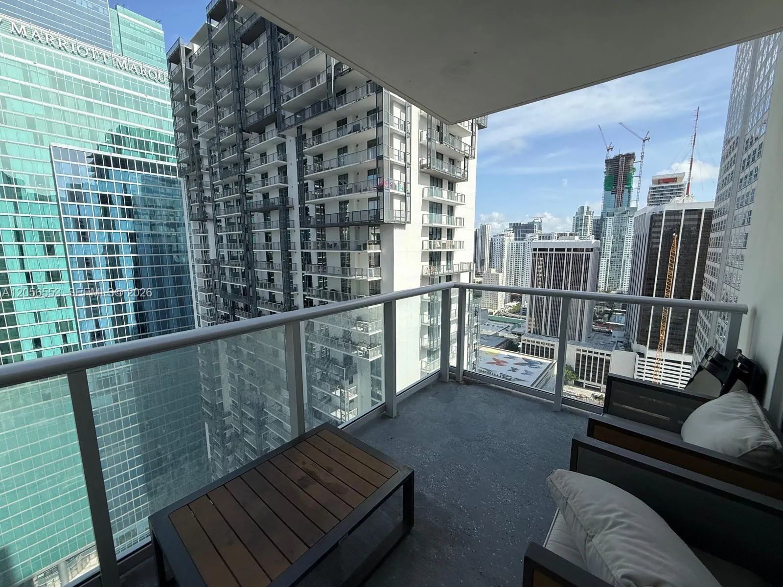Foto de propiedad en 300 S Biscayne Boulevard T-3301, Miami, FL 33131 Miami con MLS#