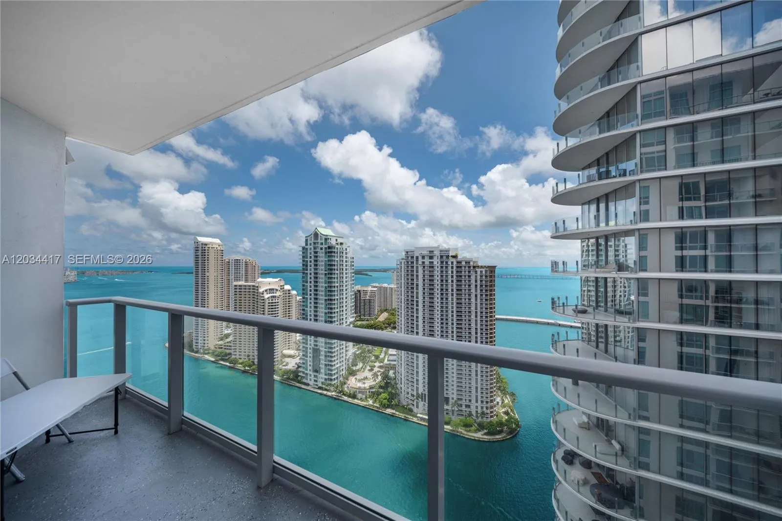 Foto de propiedad en 300 S Biscayne Boulevard T-3406, Miami, FL 33131 Miami con MLS#