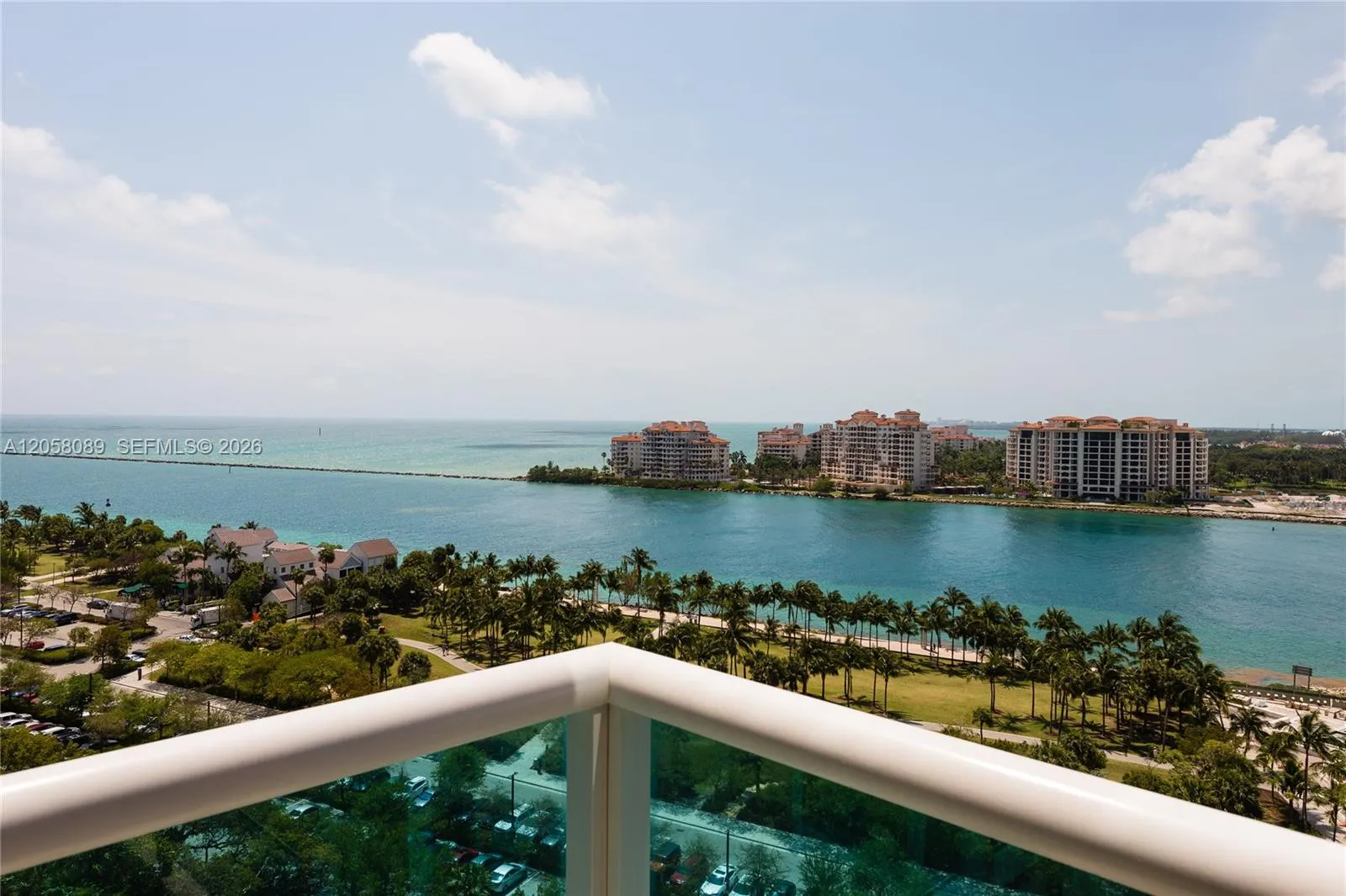 Alquilada 300 S Pointe Drive 1504, Miami Beach, FL 33139, Miami Beach, FL 33139