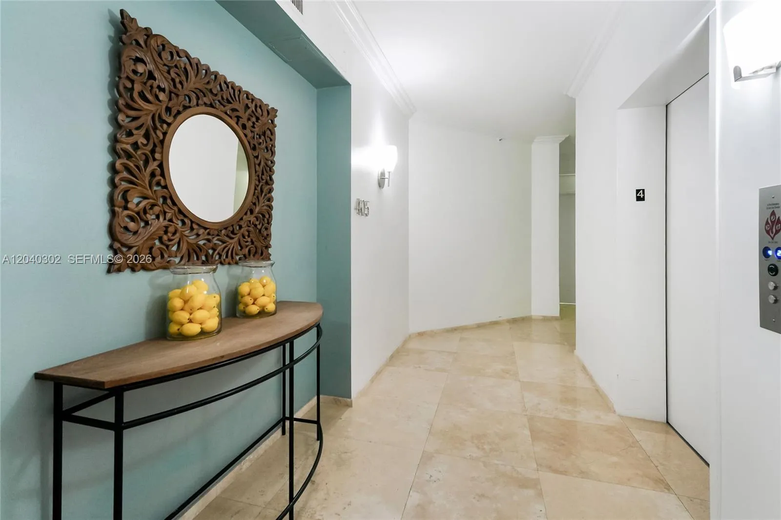 Foto de propiedad en 300 S Pointe Drive 405, Miami Beach, FL 33139 Miami Beach con MLS#