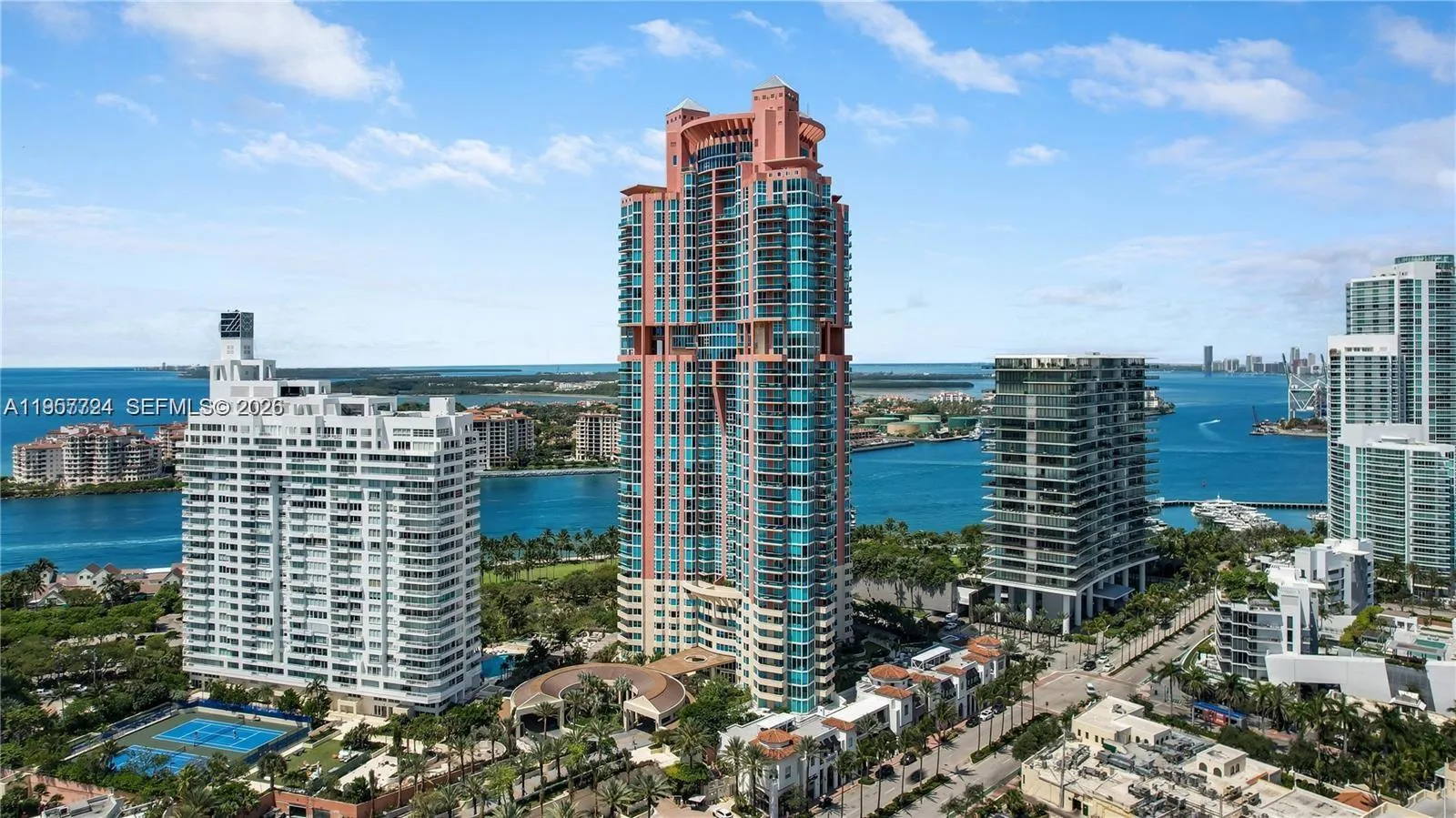 Foto de propiedad en 300 S Pointe Drive 605, Miami Beach, FL 33139 Miami Beach con MLS# 