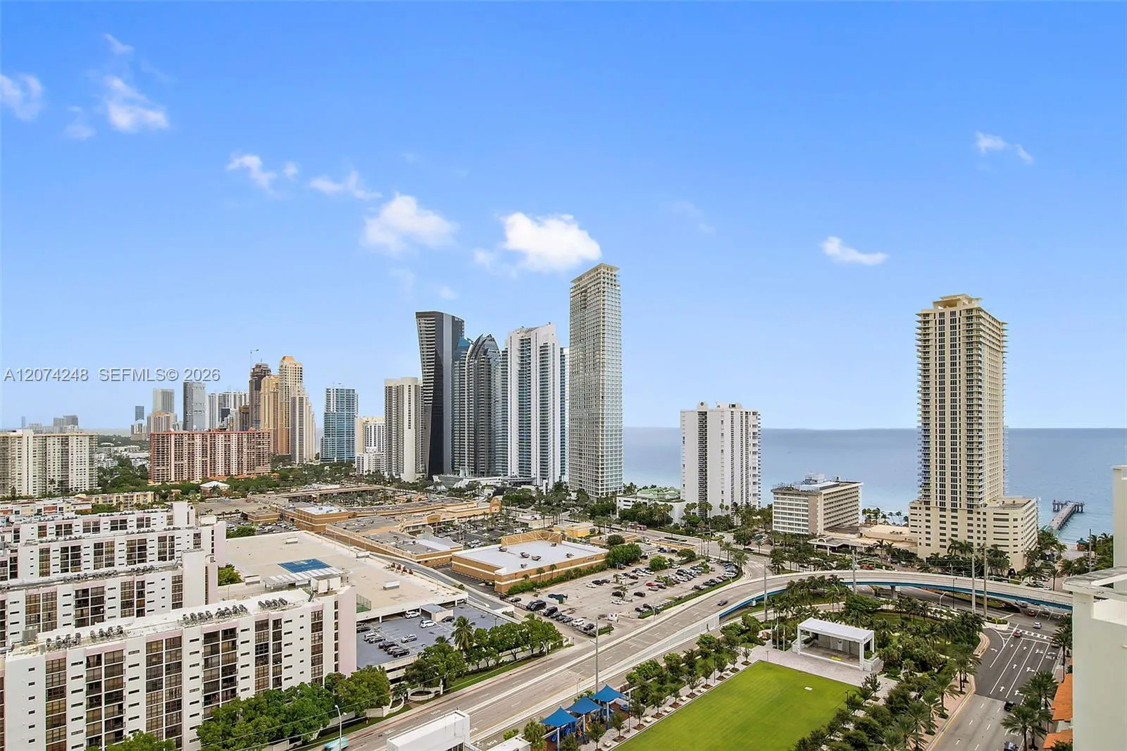 Foto de propiedad en 300 Sunny Isles Boulevard 2403, Sunny Isles Beach, FL 33160 Sunny Isles Beach con MLS#