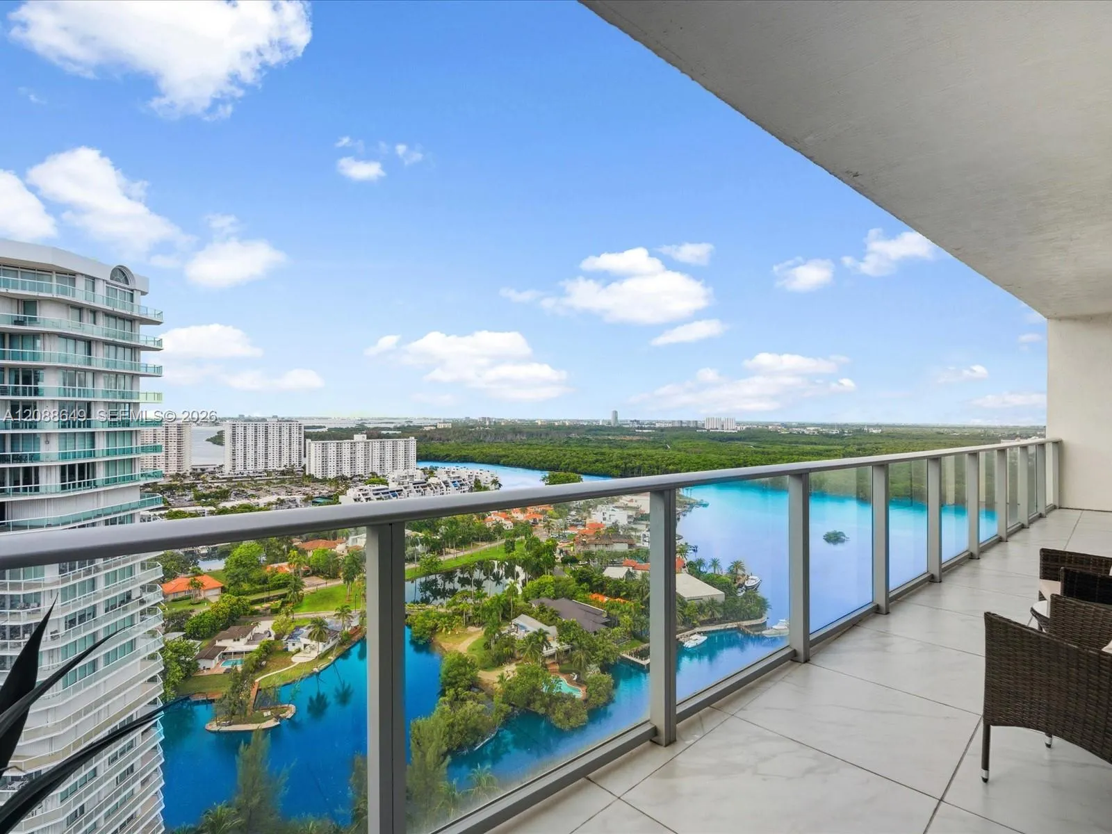 En Venta 300 Sunny Isles Boulevard 4-2506, Sunny Isles Beach, FL 33160, Sunny Isles Beach, FL 33160