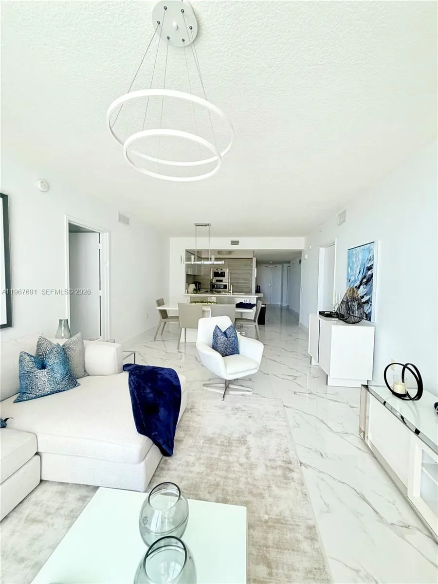 Vendido 300 Sunny Isles Boulevard 41206, Sunny Isles Beach, FL 33160, Sunny Isles Beach, FL 33160