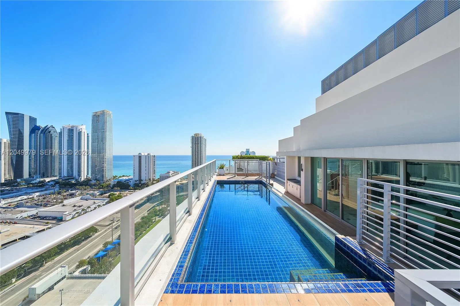 Foto de propiedad en 300 Sunny Isles Boulevard Penthouse-03, Sunny Isles Beach, FL 33160 Sunny Isles Beach con MLS# 