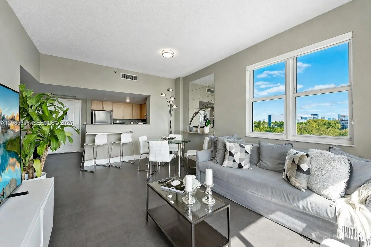 En Venta 3000 Coral Way 416, Miami, FL 33145, Miami, FL 33145