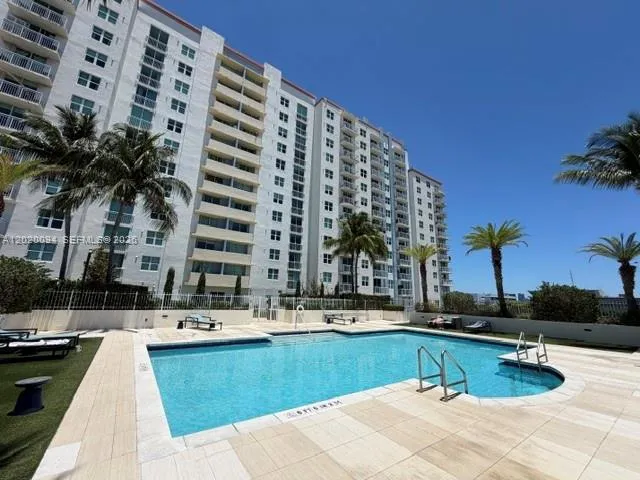 Vendido 3000 Coral Way 813, Miami, FL 33145, Miami, FL 33145
