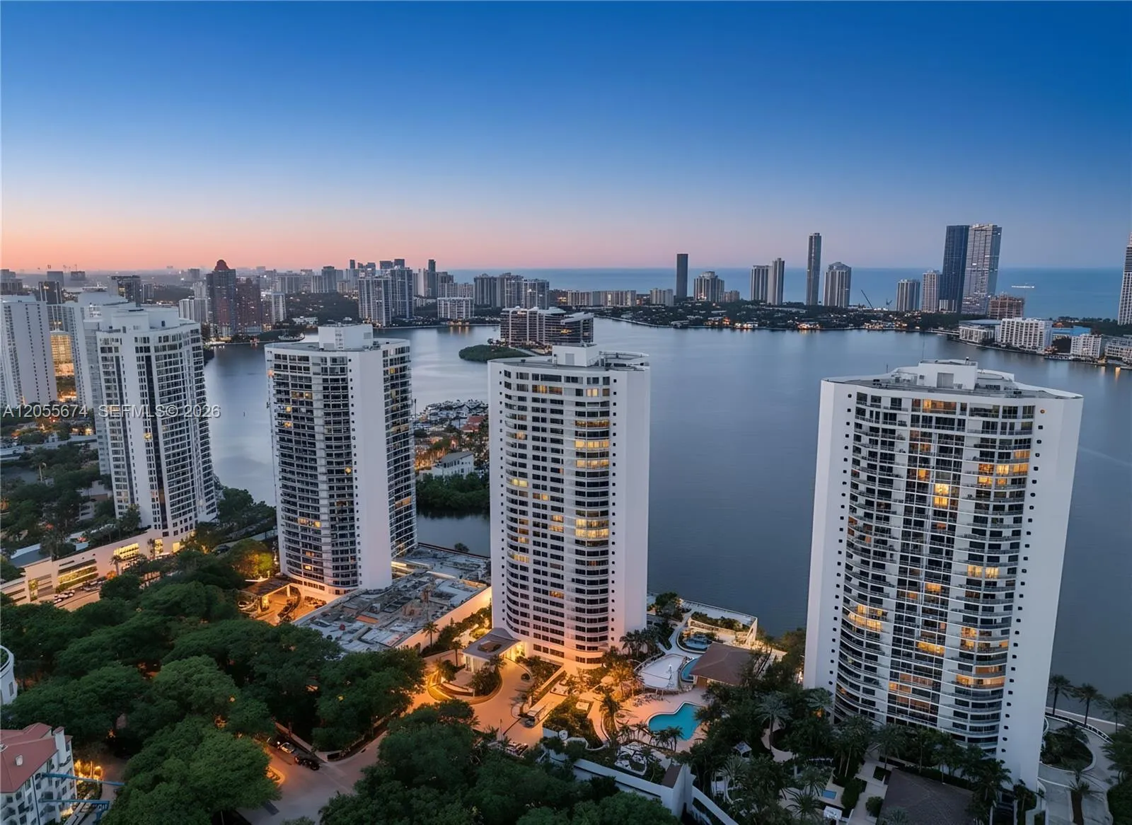 Foto de propiedad en 3000 Island Boulevard 505, Aventura, FL 33160 Aventura con MLS# 