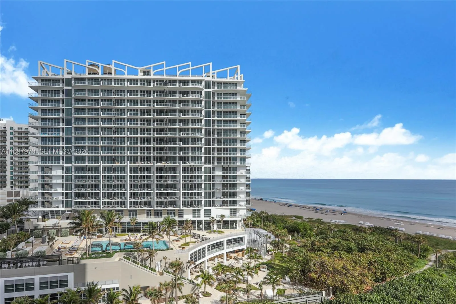 Foto de propiedad en 3000 N Ocean Drive 10B, Riviera Beach, FL 33404 Riviera Beach con MLS# 