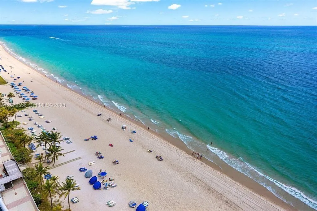 Foto de propiedad en 3000 Riomar Street 703, Fort Lauderdale, FL 33304 Fort Lauderdale con MLS# 