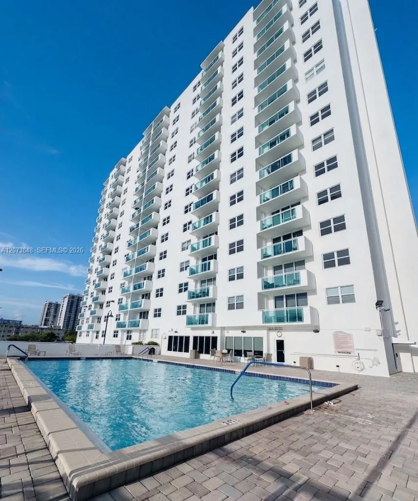 Foto de propiedad en 3000 S Ocean Drive 1218, Hollywood, FL 33019 Hollywood con MLS#