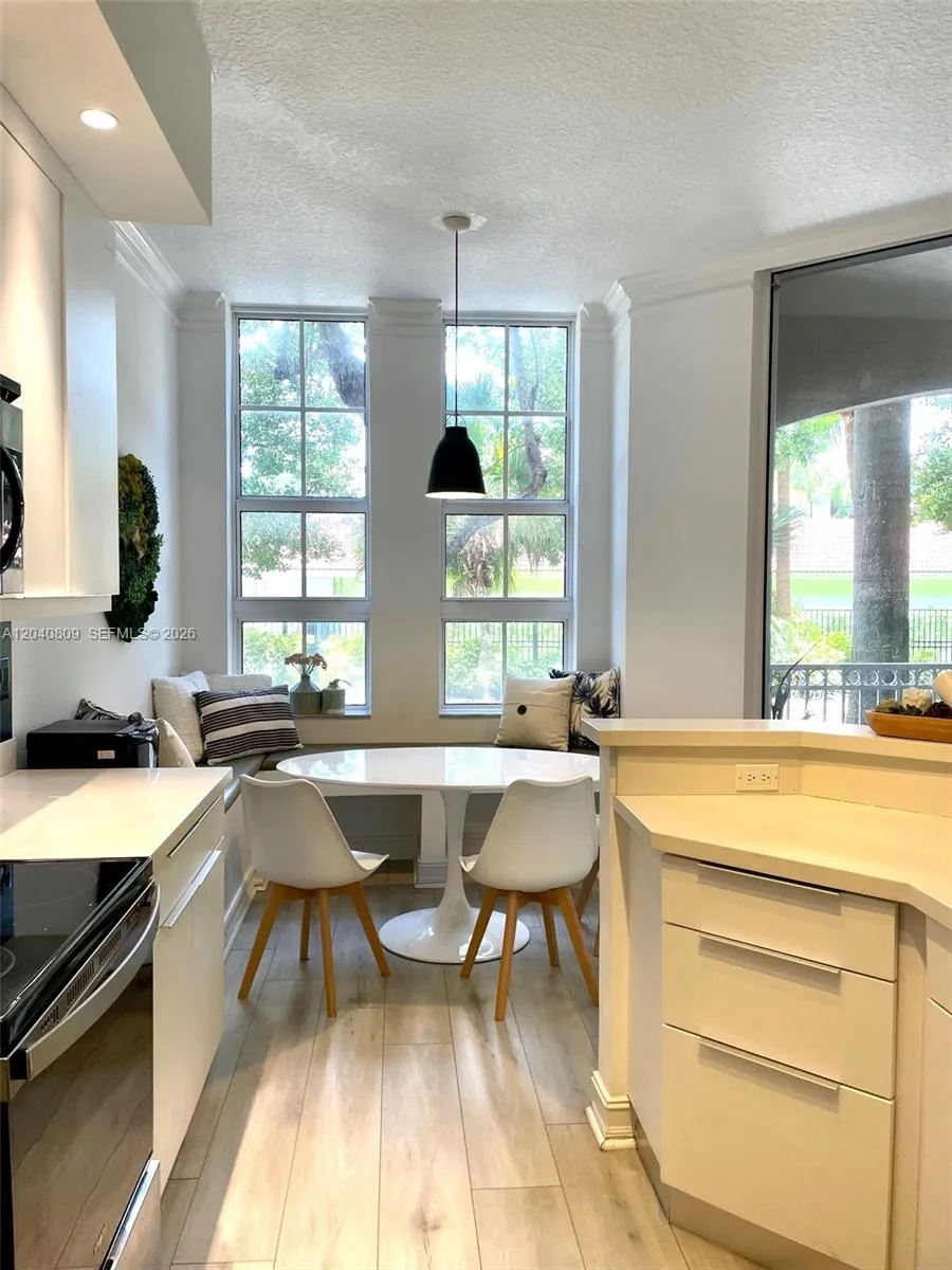 Foto de propiedad en 3001 NE 185th Street 123, Aventura, FL 33180 Aventura con MLS# 