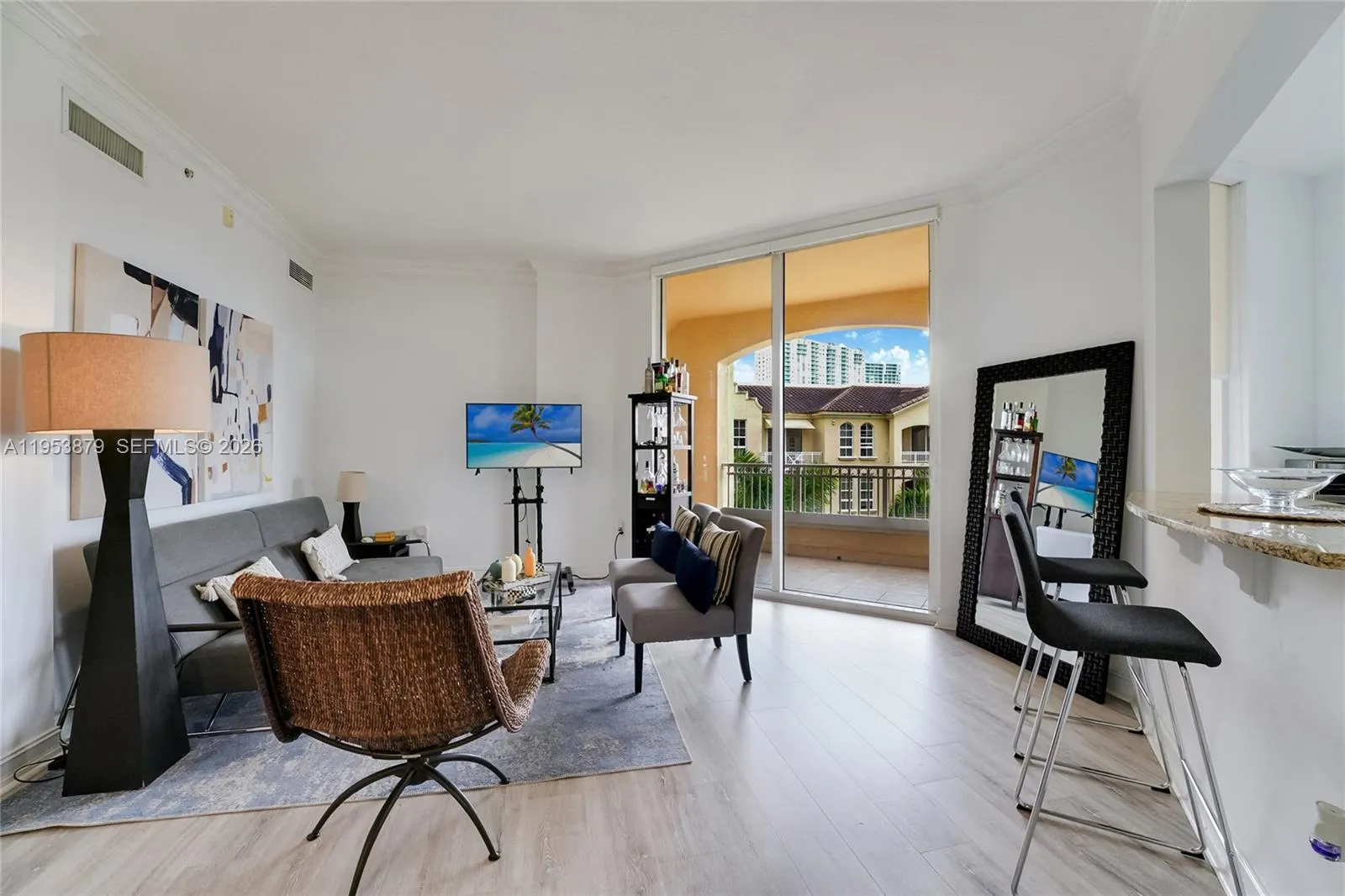 Foto de propiedad en 3001 NE 185th Street 612, Aventura, FL 33180 Aventura con MLS# 
