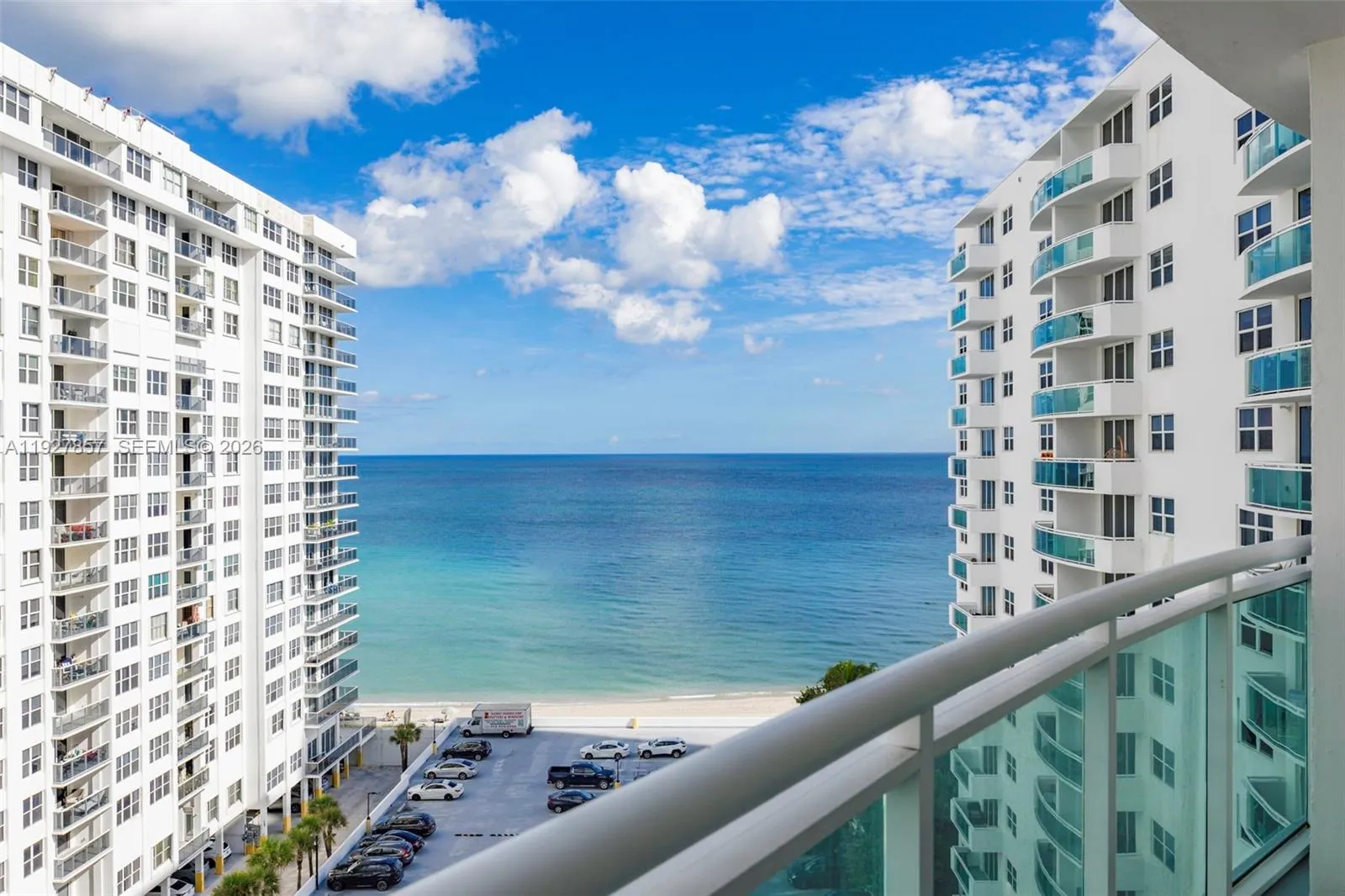 Foto de propiedad en 3001 S Ocean Drive 1145, Hollywood, FL 33019 Hollywood con MLS# 