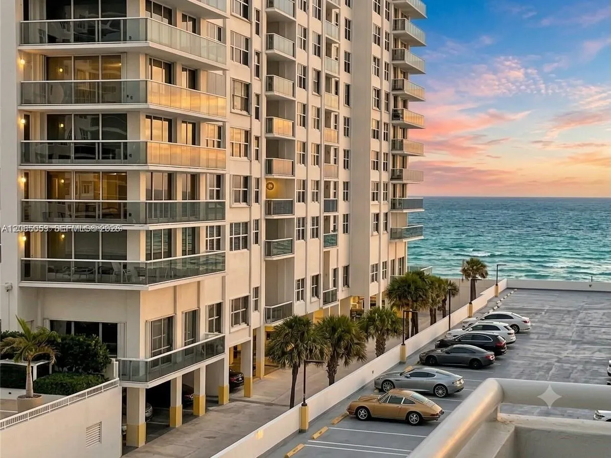 Foto de propiedad en 3001 S Ocean Drive 443, Hollywood, FL 33019 Hollywood con MLS# 