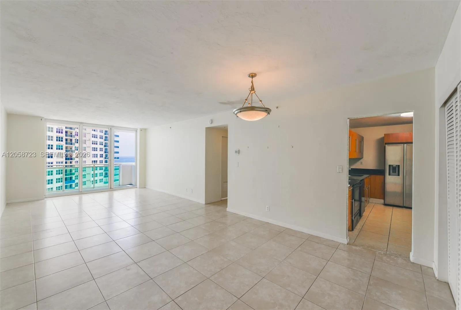 Foto de propiedad en 3001 S Ocean Drive 749, Hollywood, FL 33019 Hollywood con MLS# 