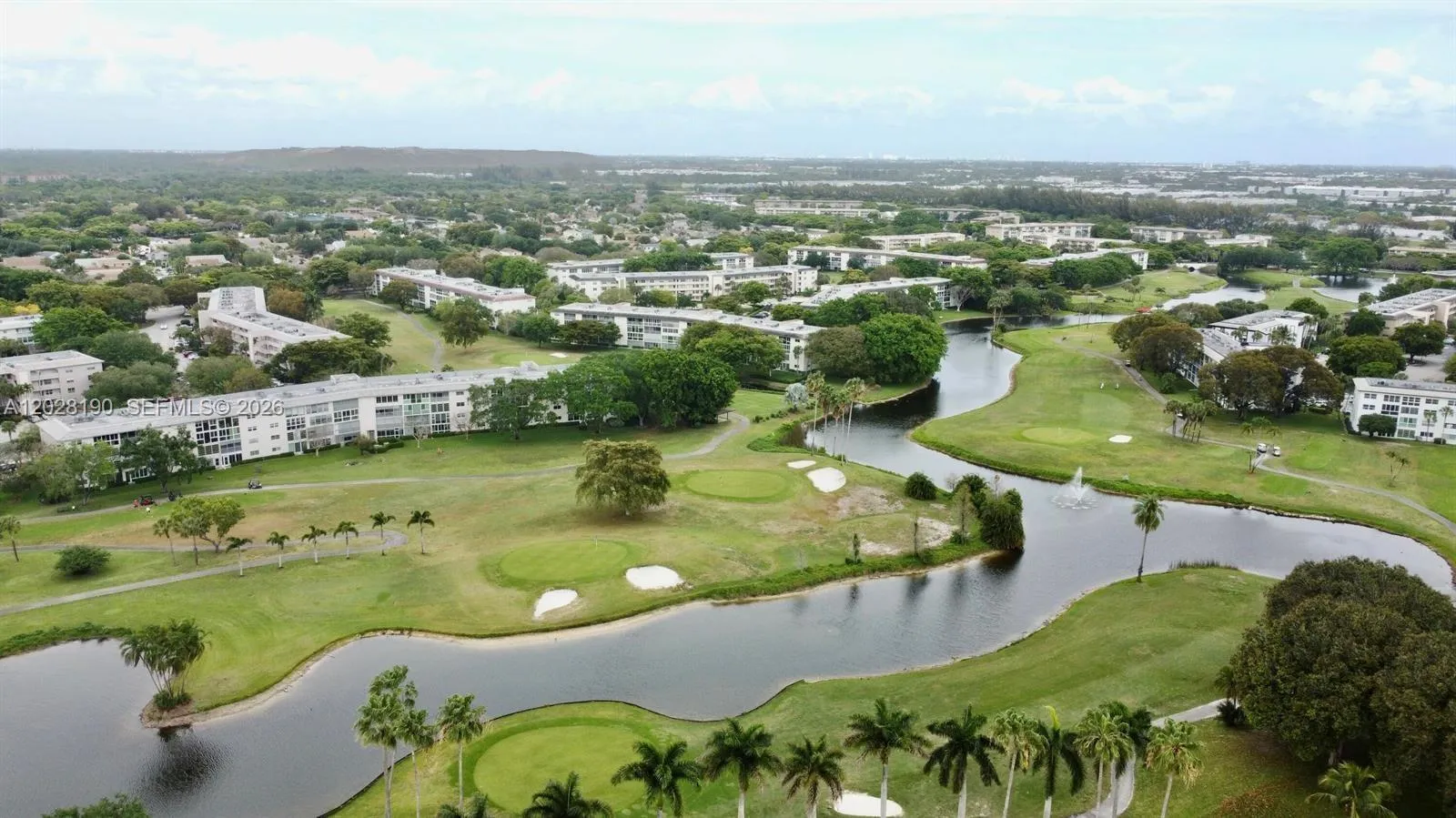 Foto de propiedad en 3004 Portofino Isle B2, Coconut Creek, FL 33066 Coconut Creek con MLS# 