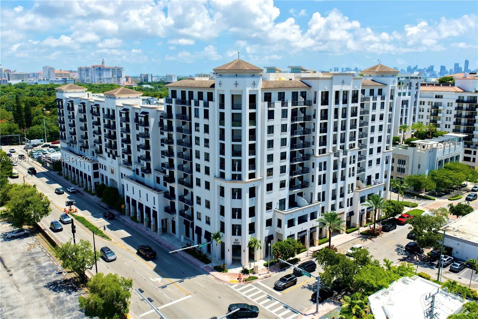 Foto de propiedad en 301 Altara Avenue 418, Coral Gables, FL 33146 Coral Gables con MLS# 