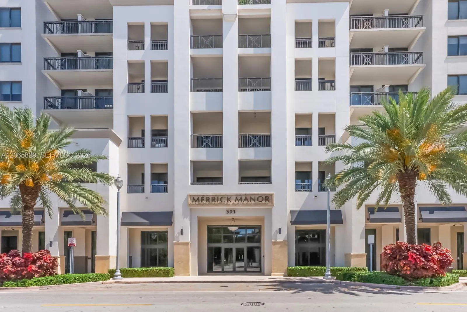 Foto de propiedad en 301 Altara Avenue 630, Coral Gables, FL 33146 Coral Gables con MLS# 