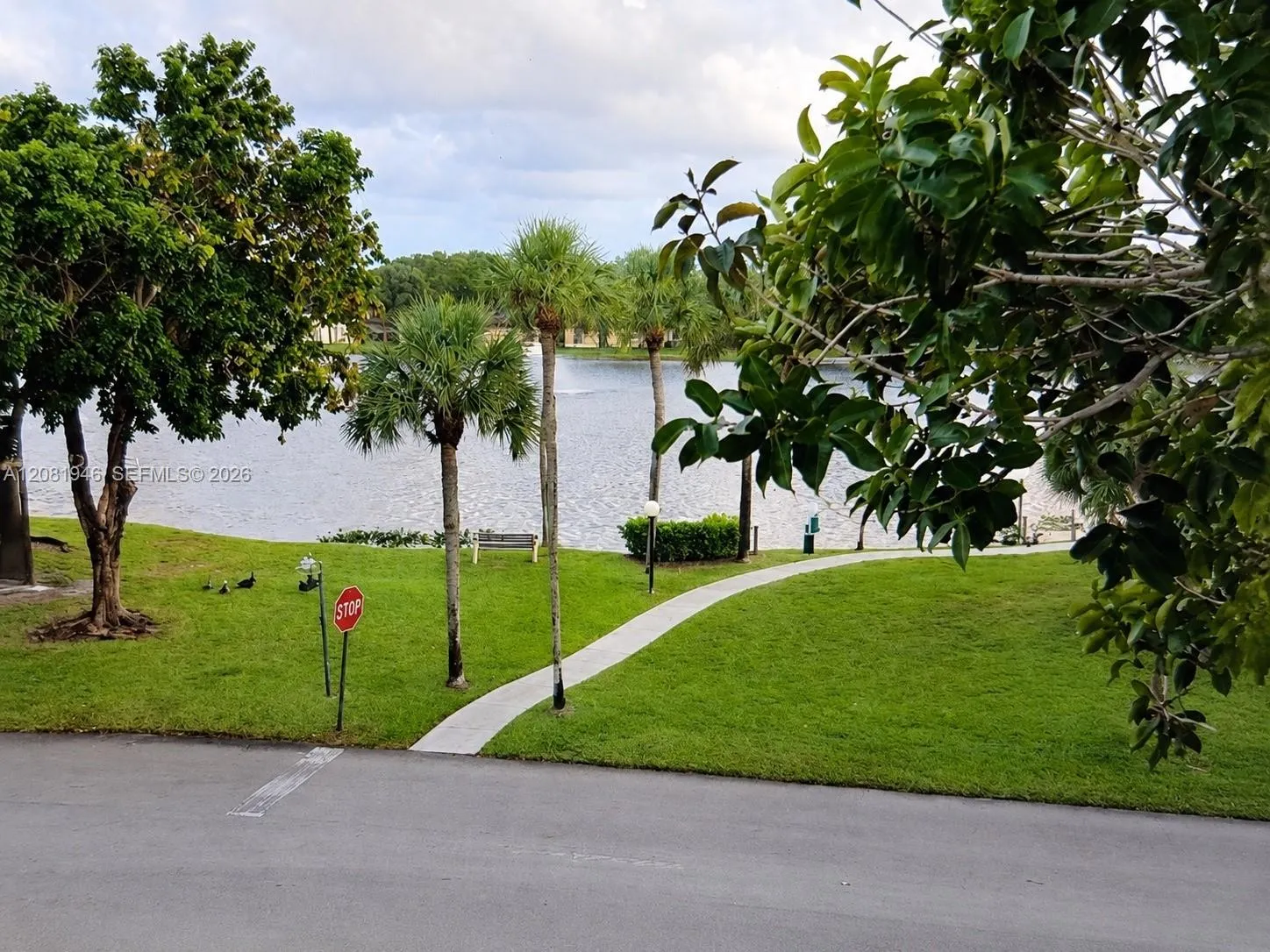 En Venta 301 Cambridge Road 306, Hollywood, FL 33024, Hollywood, FL 33024