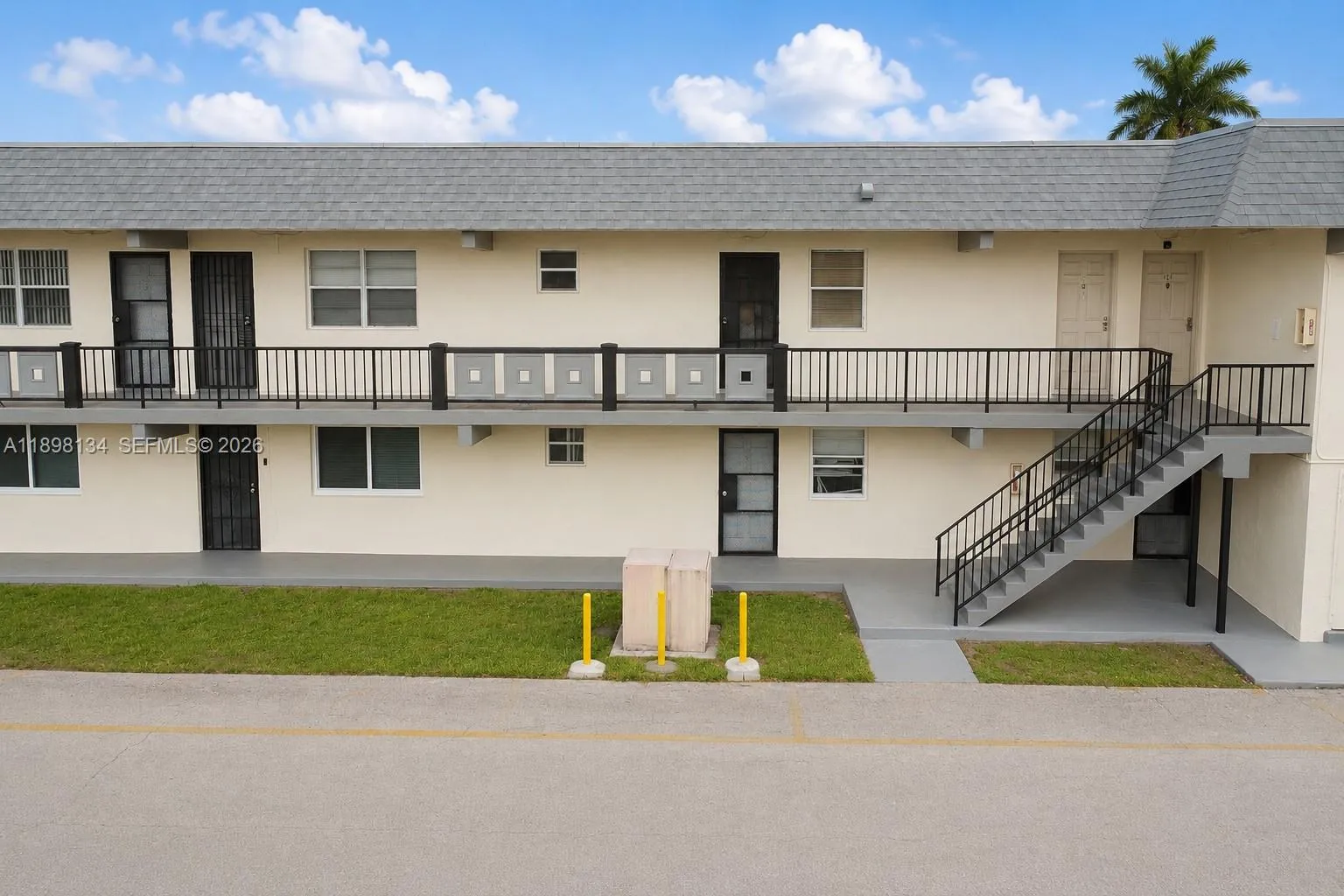 Foto de propiedad en 301 NW 177th Street 141, Miami Gardens, FL 33169 Miami Gardens con MLS# 