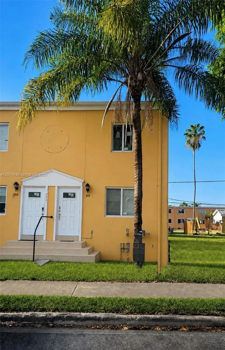 En Renta 301 NW 84th Street 301, Miami, FL 33150, Miami, FL 33150
