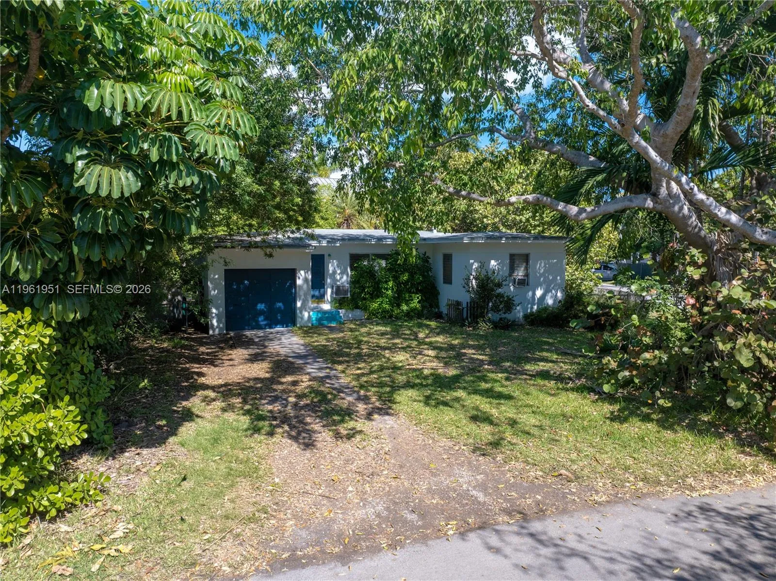 Vendido 301 Redwood Lane, Key Biscayne, FL 33149, Key Biscayne, FL 33149