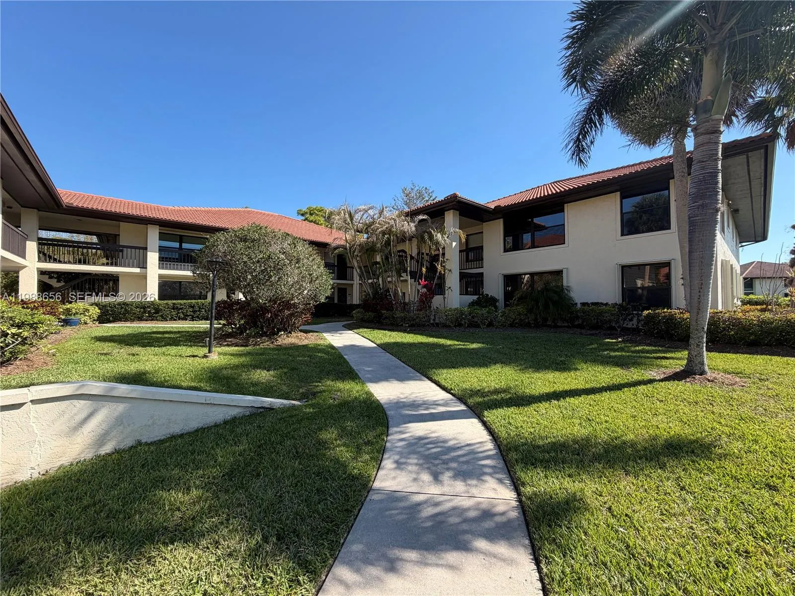 Alquilada 301 S River Drive 104, Stuart, FL 34997, Stuart, FL 34997