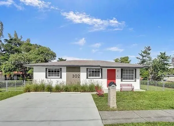 Foto de propiedad en 302 NW 9th Street, Hallandale Beach, FL 33009 Hallandale Beach con MLS# 