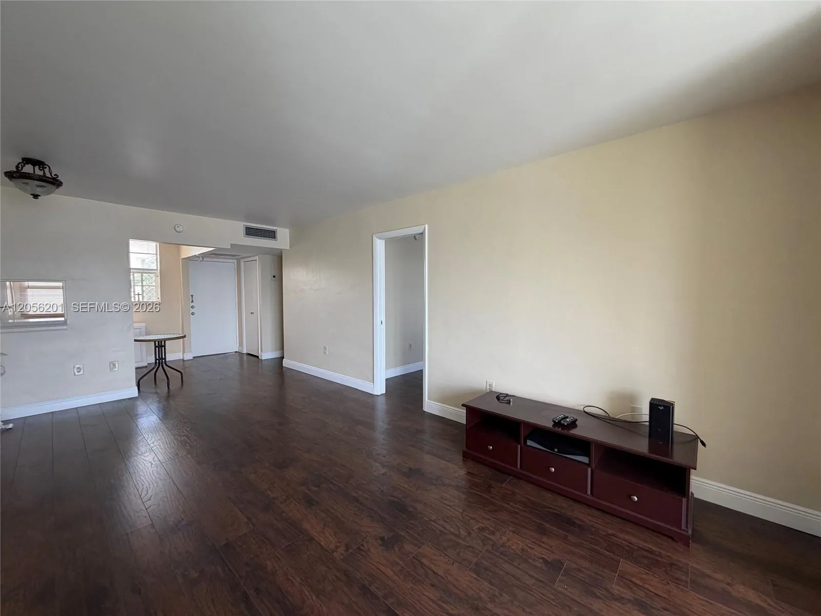 Foto de propiedad en 3020 Marcos Drive S-307, Aventura, FL 33160 Aventura con MLS# 