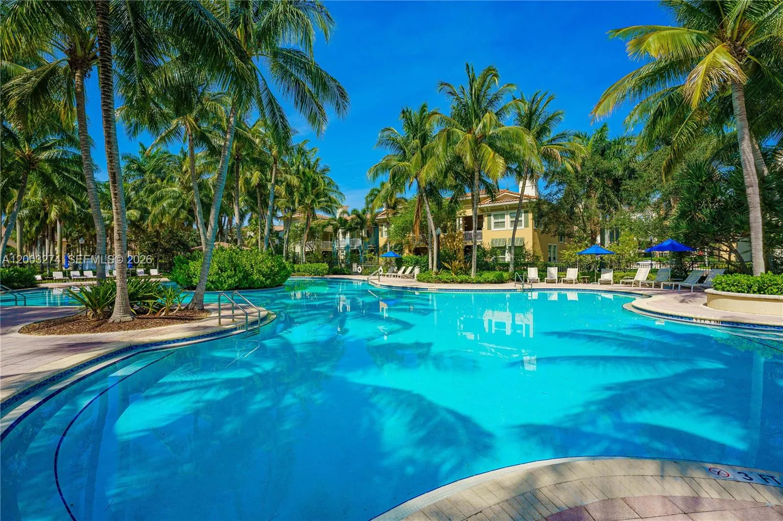 Foto de propiedad en 3020 NW 125th Avenue 317, Sunrise, FL 33323 Sunrise con MLS# 