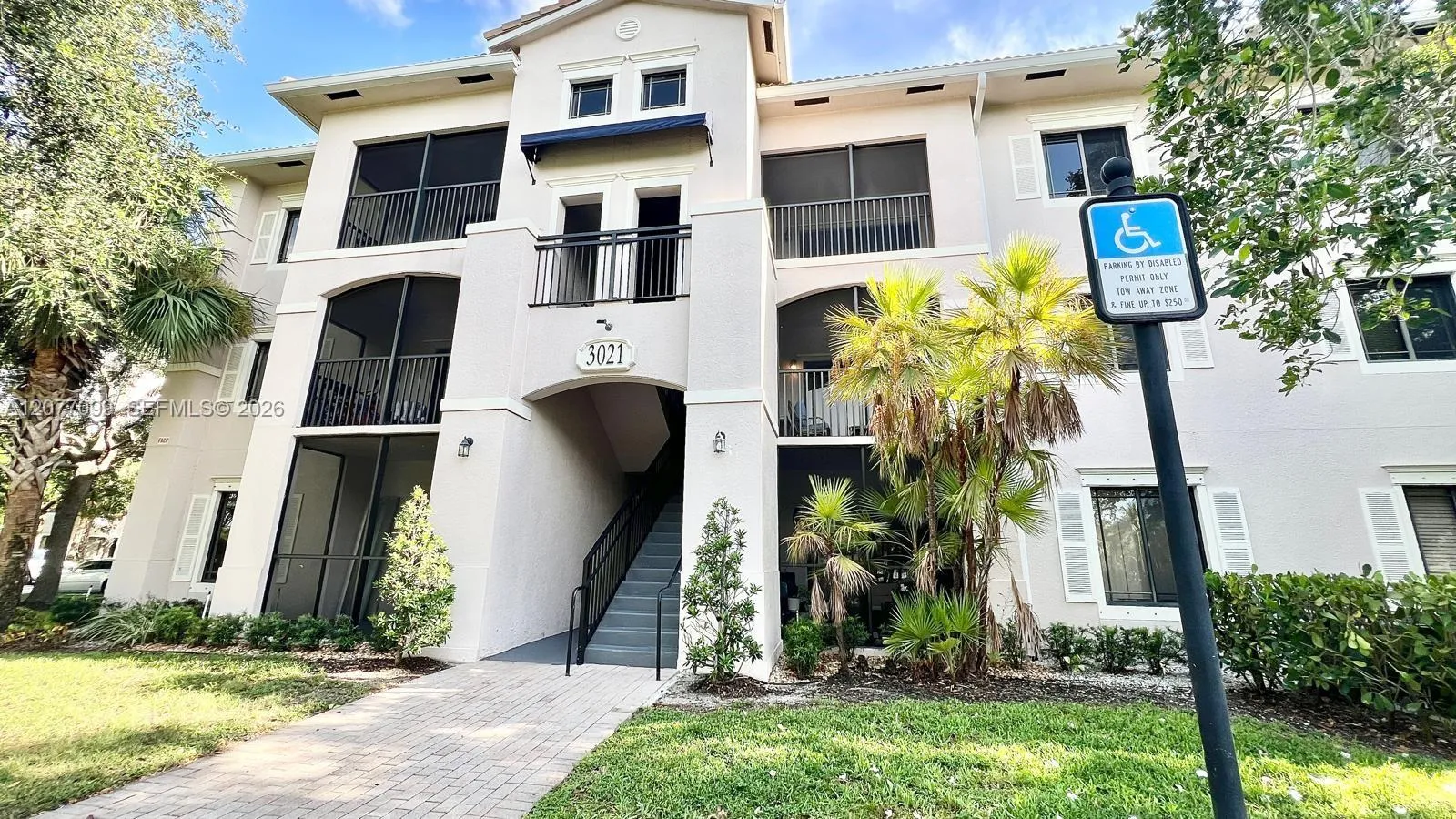 Foto de propiedad en 3021 Alcazar Place 101, Palm Beach Gardens, FL 33410 Palm Beach Gardens con MLS# 