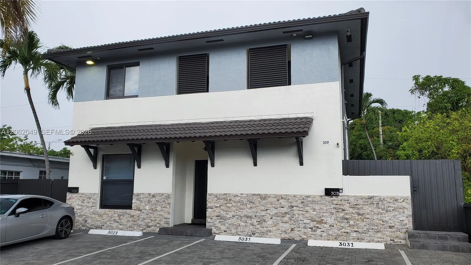 Foto de propiedad en 3021 SW 27th Lane 3031, Miami, FL 33133 Miami con MLS# 