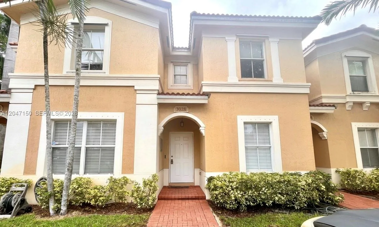 Foto de propiedad en 3028 SW 129th Terrace 120, Miramar, FL 33027 Miramar con MLS# 