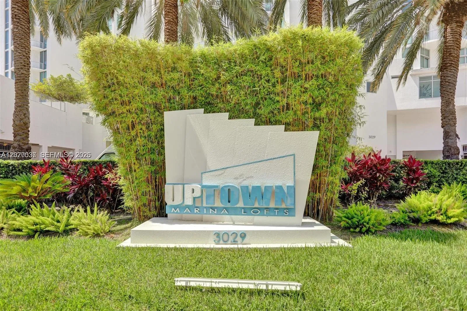 Foto de propiedad en 3029 NE 188th Street 1010, Aventura, FL 33180 Aventura con MLS# 