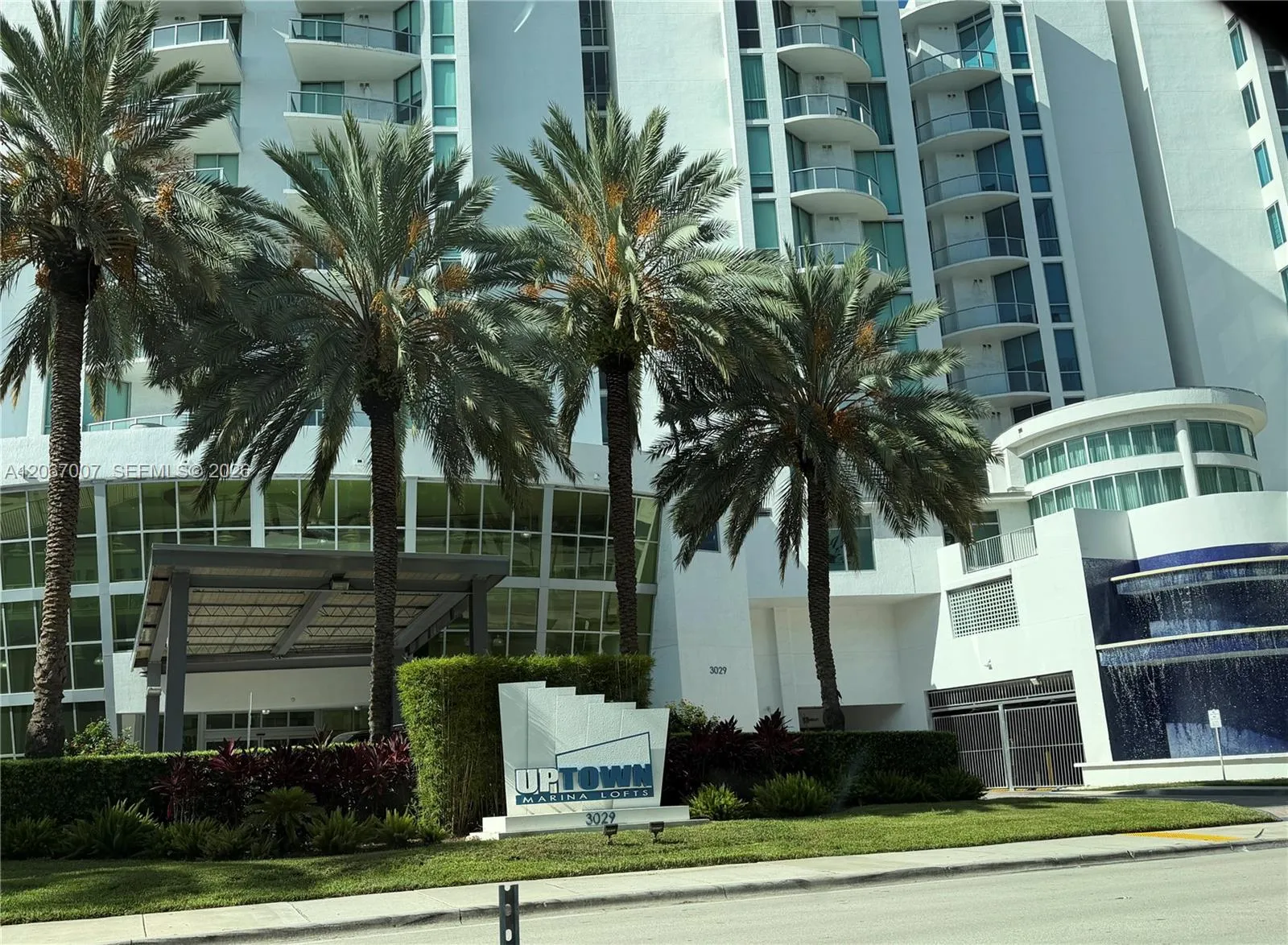 Foto de propiedad en 3029 NE 188th Street 1024, Aventura, FL 33180 Aventura con MLS# 