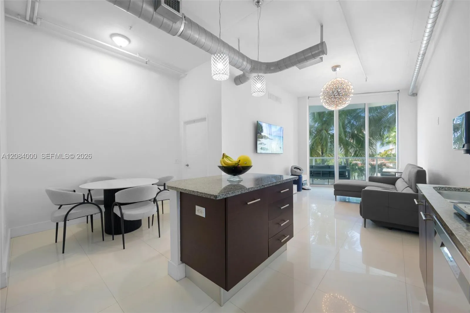 Foto de propiedad en 3029 NE 188th Street 523, Aventura, FL 33180 Aventura con MLS# 